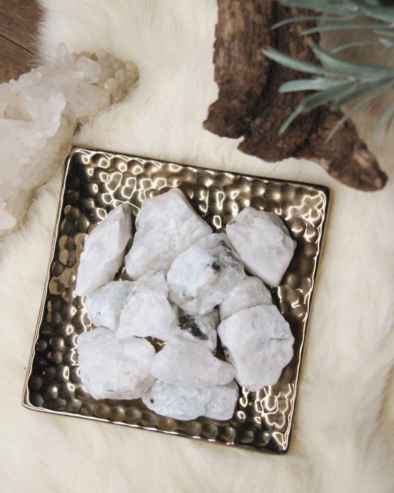 Moonstone raw | Intuition, Feminine Energy & Lunar Wisdom
