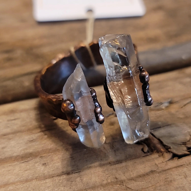 15 Quartz ring - Wild Raven
