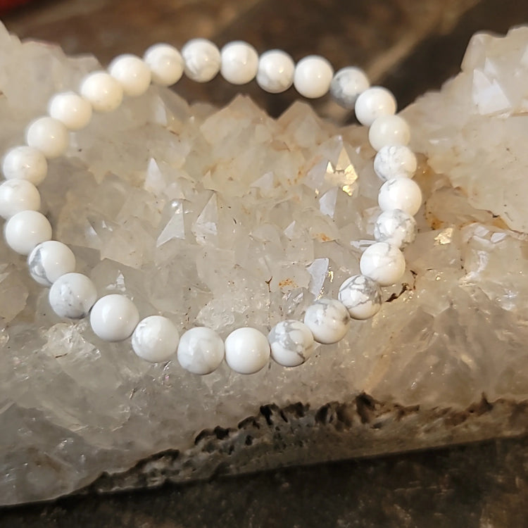 Howlite Bracelet 6MM | Calm, Patience & Spiritual Awareness