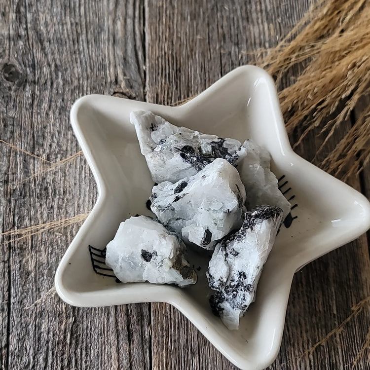 Moonstone raw | Intuition, Feminine Energy & Lunar Wisdom