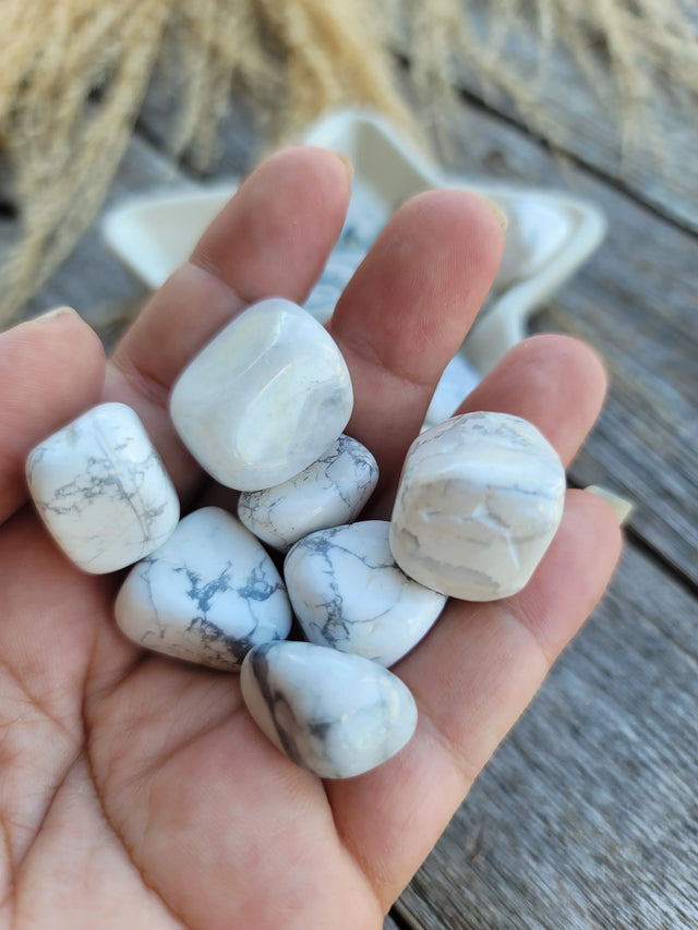 Howlite Tumbled | Calming + Awareness