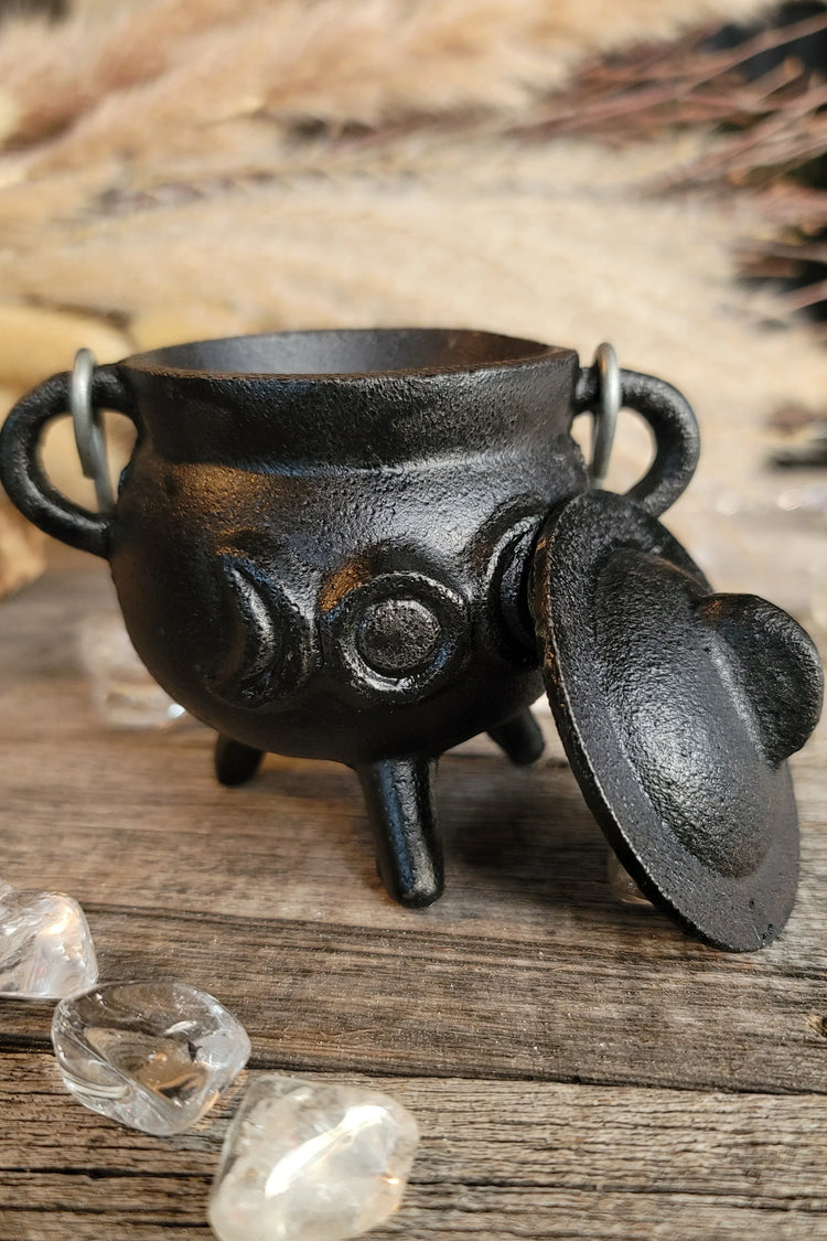 Mini Triple Moon Cast Iron Cauldron w/ Lid (3.5 in.)