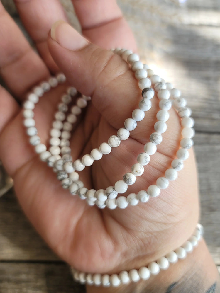 Howlite Bracelet 4MM