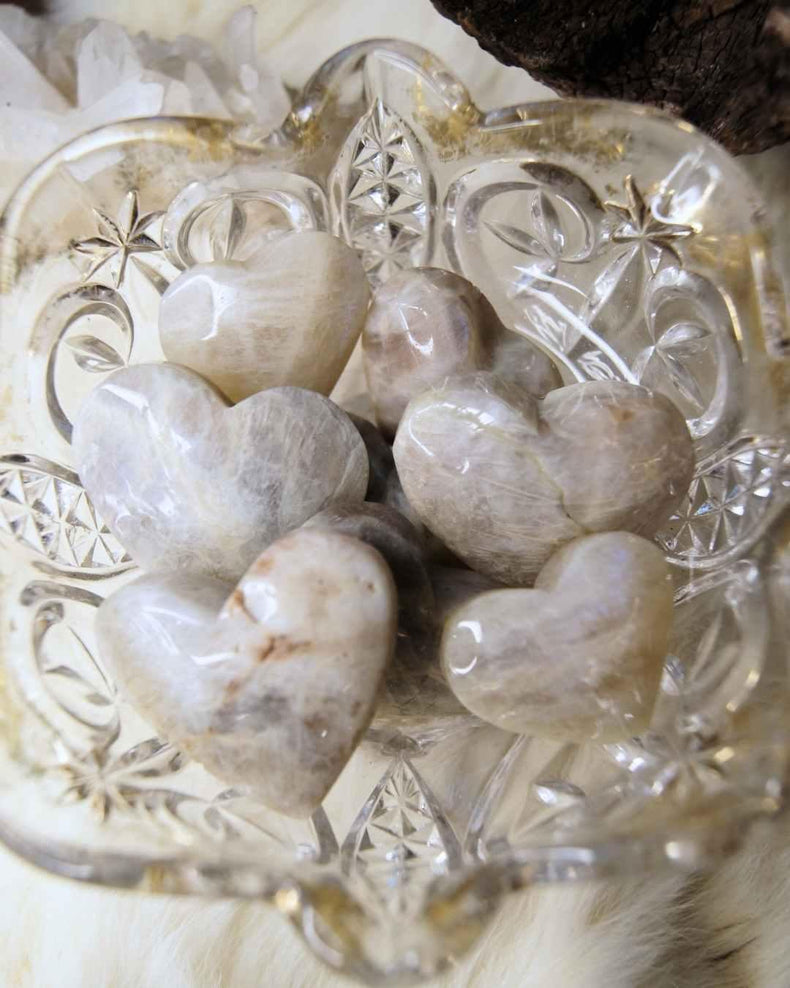 Moonstone Heart | Intuition, Love & Divine Feminine