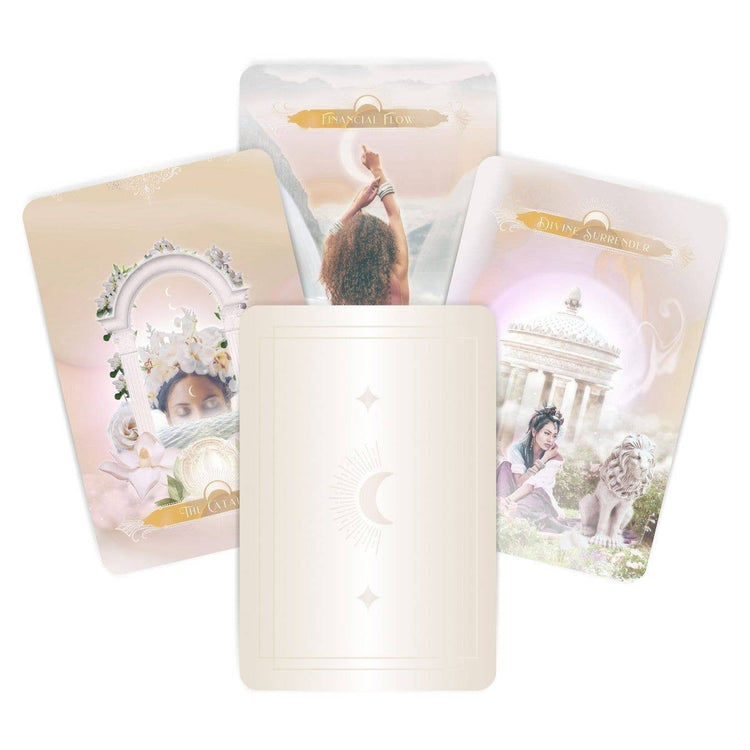 The Wealthy Woman Oracle Deck: 44 Cards and 96 Page Book