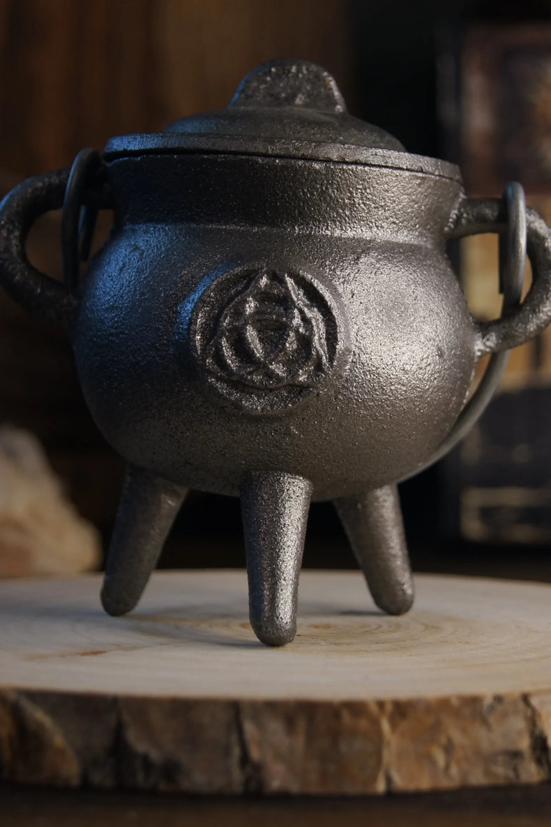 Mini Triquetra Cast Iron Cauldron w/ Lid (3.5 in.)