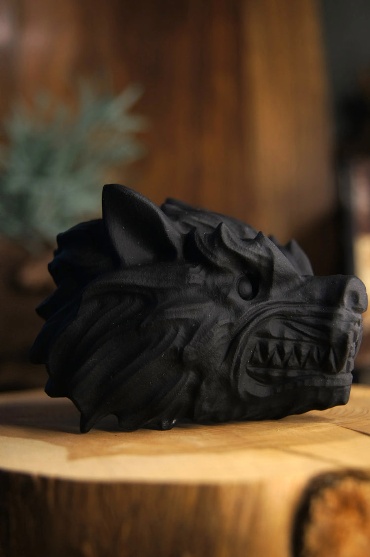 Obsidian wolf