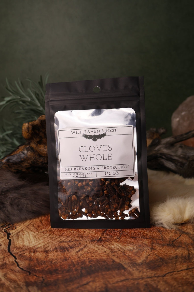 Cloves Whole dried herb in a 1/2 oz Wild Raven's Nest bag, Hex Breaking & Protection