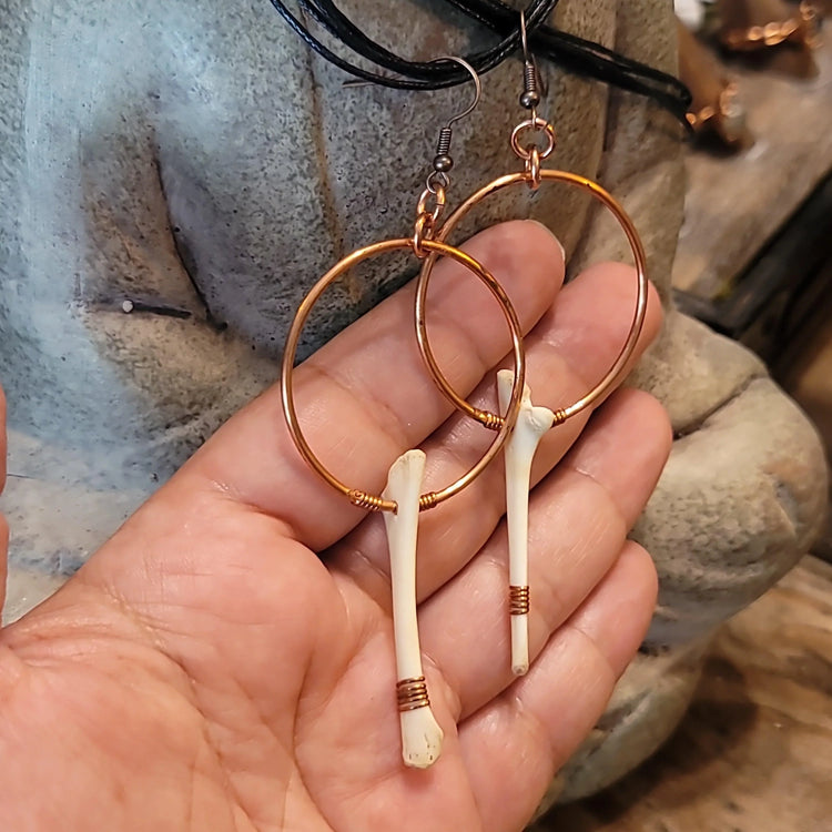 Opossum bone earrings - Wild Raven