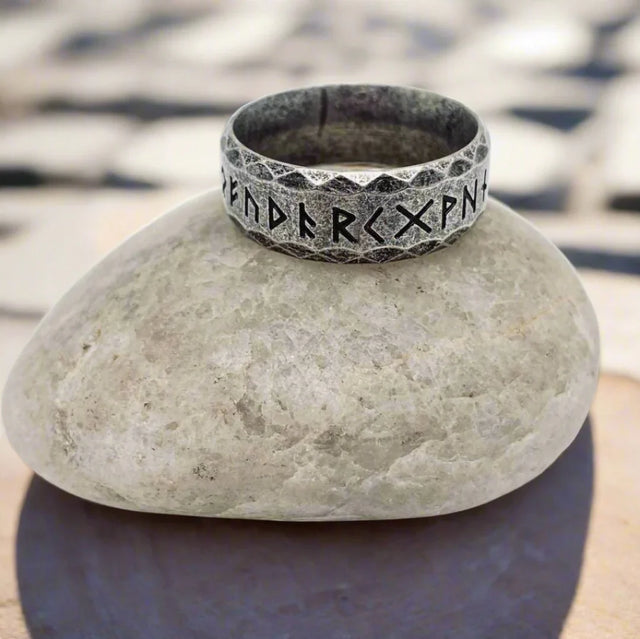 Stainless steel steel ring - Runes size 9 - Wild Raven