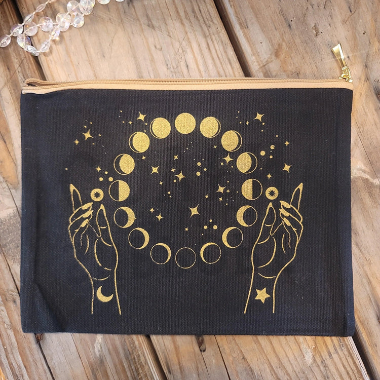 Zippered canvas bag - Wild Raven