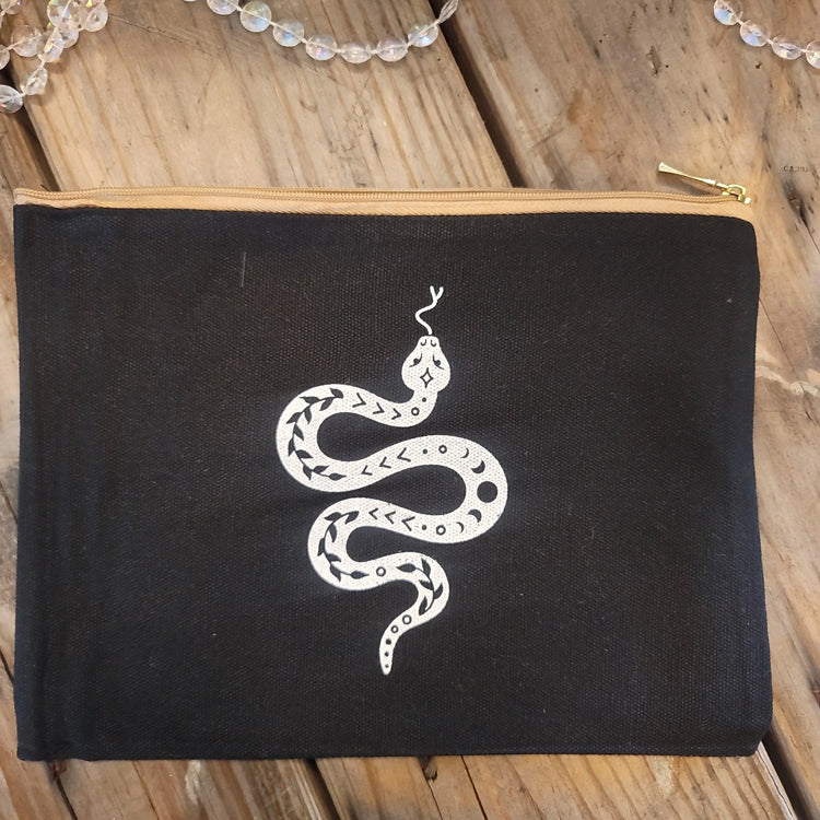 Zippered canvas bag - Wild Raven