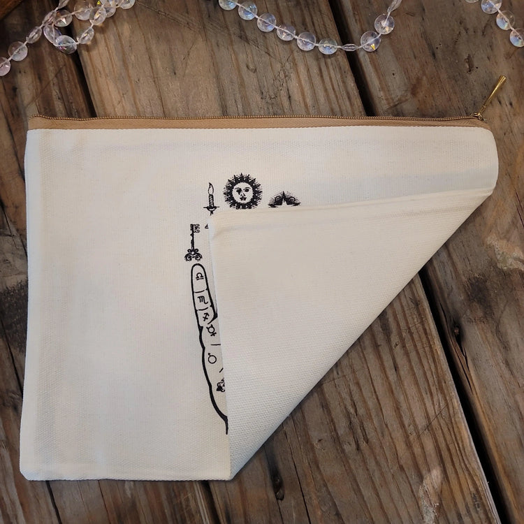 Zippered canvas bag - Wild Raven