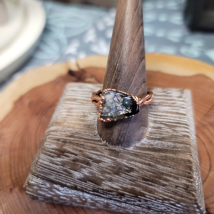 11.5 Tourmalinated Quartz ring - Wild Raven
