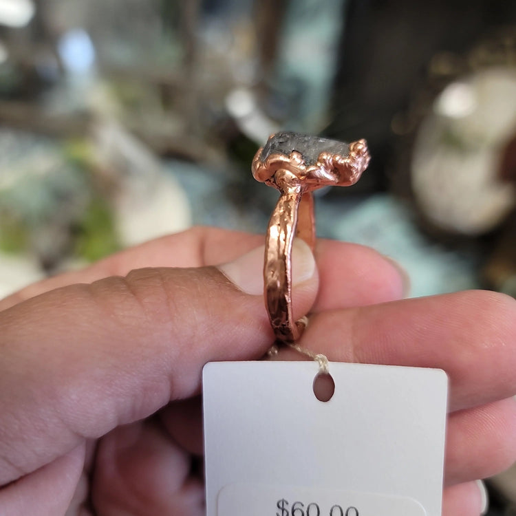 11.5 Tourmalinated quartz Ring - Wild Raven