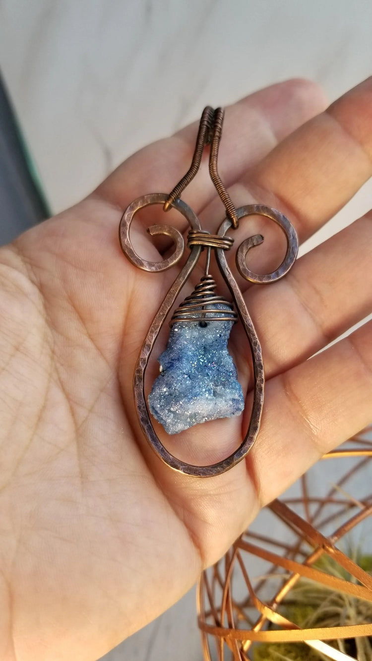 Geode Pendant - Wild Raven