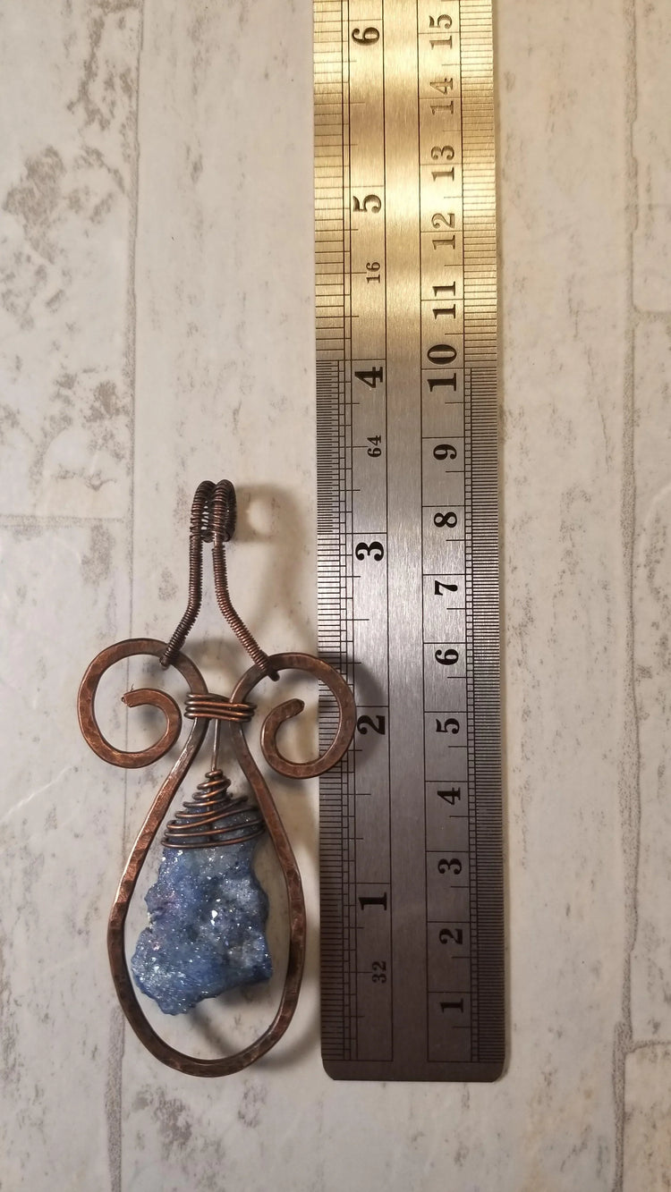 Geode Pendant - Wild Raven