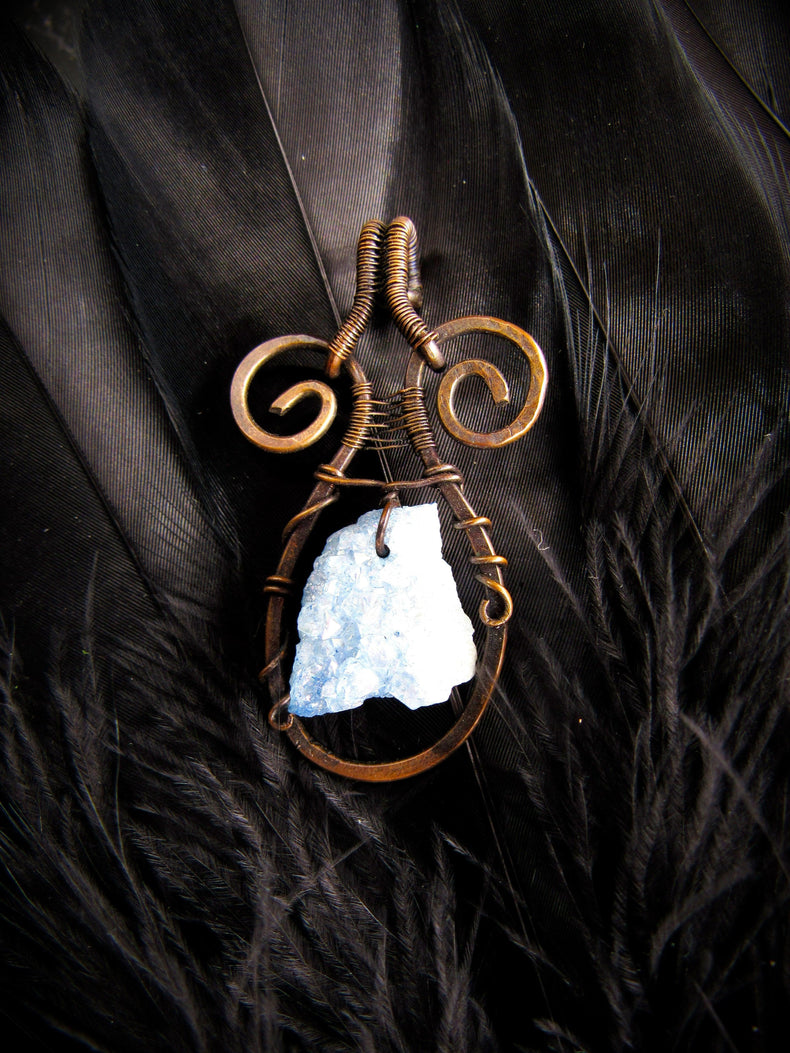 Mini Geode Pendant - Wild Raven