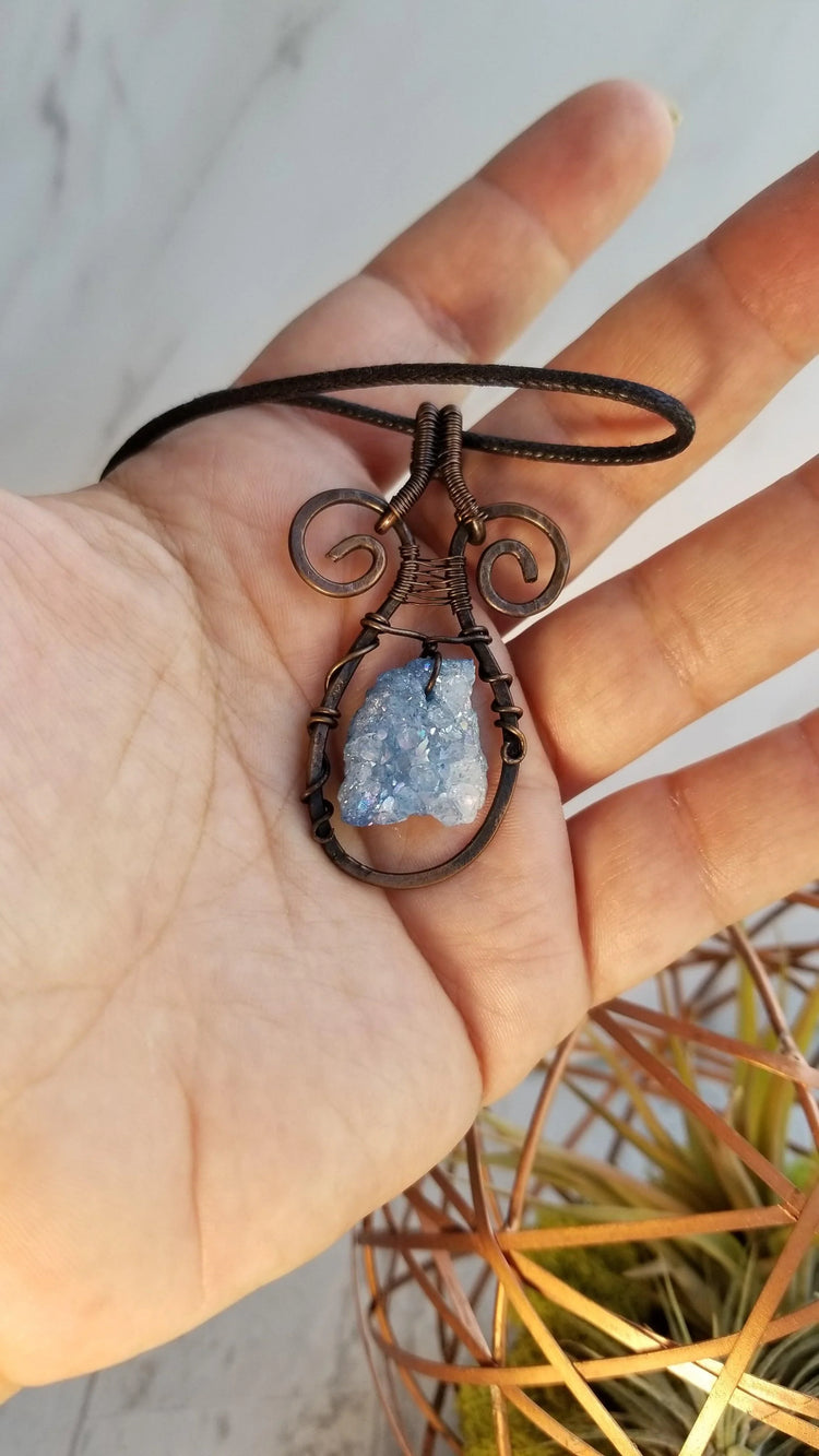 Mini Geode Pendant - Wild Raven