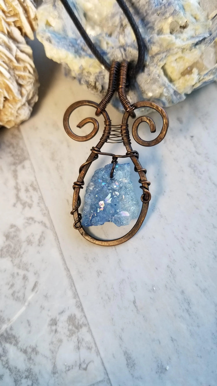 Mini Geode Pendant - Wild Raven