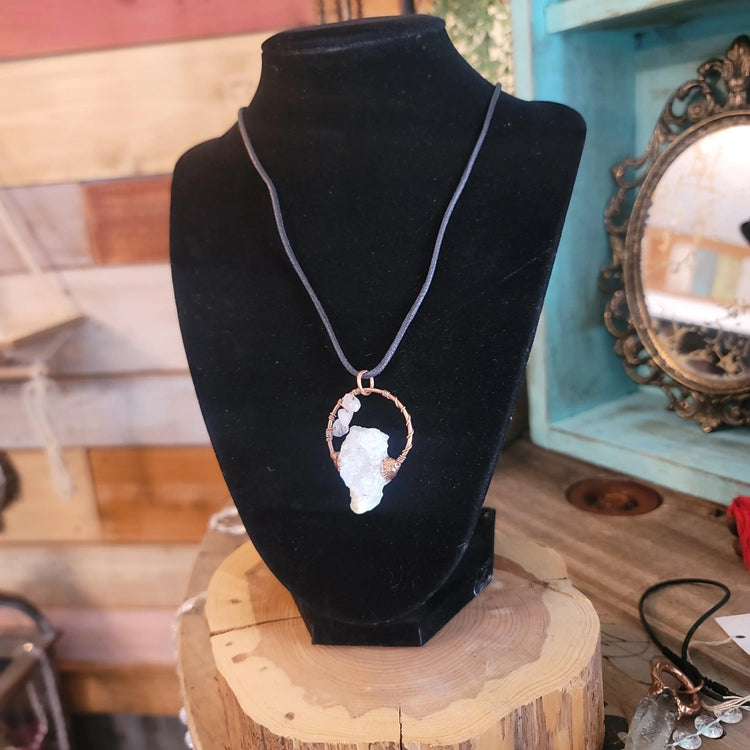 Quartz Geode/Rose Quartz beading Pendant - Wild Raven