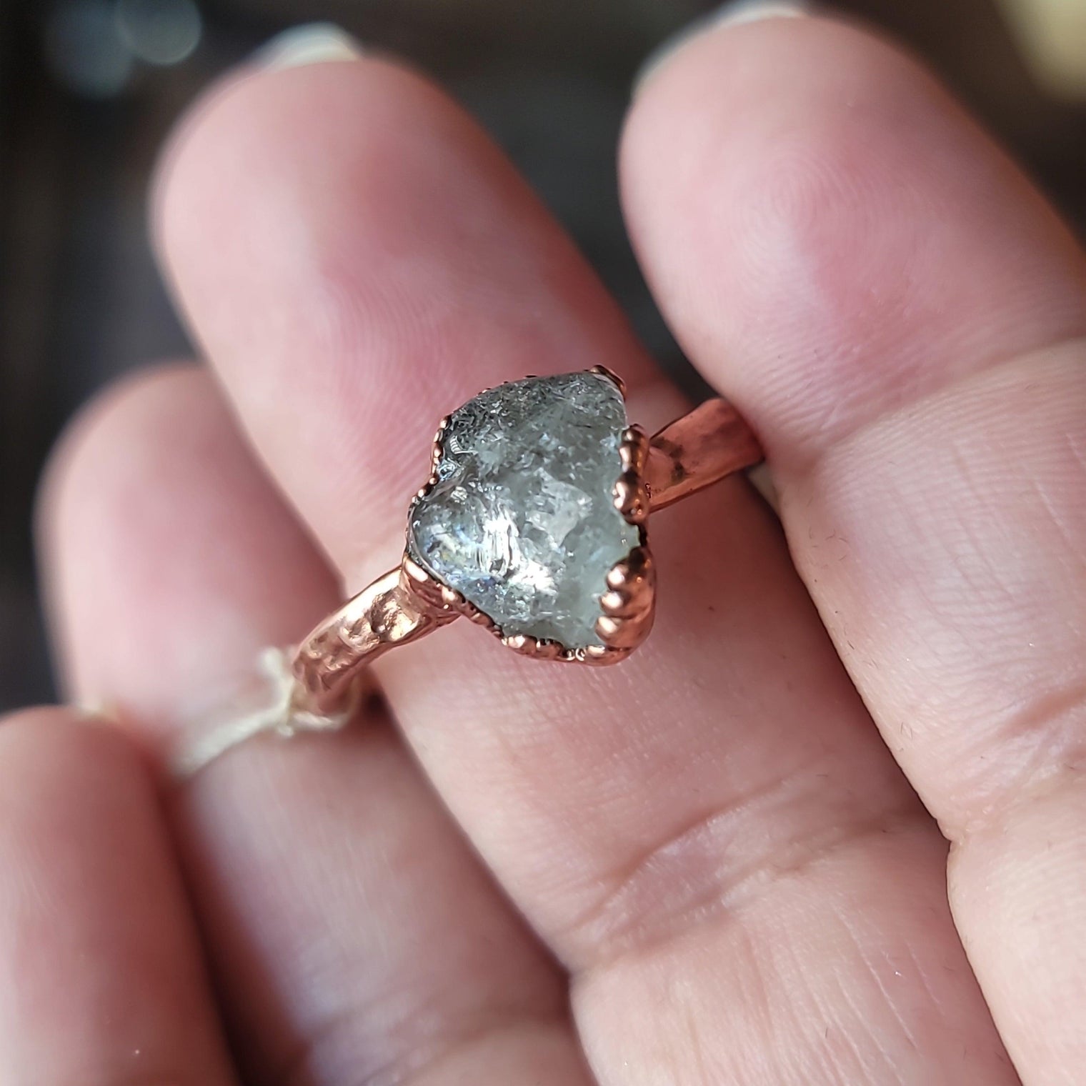 12 Quartz Ring - Wild Raven