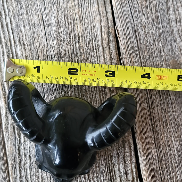 Obsidian Skull - horned