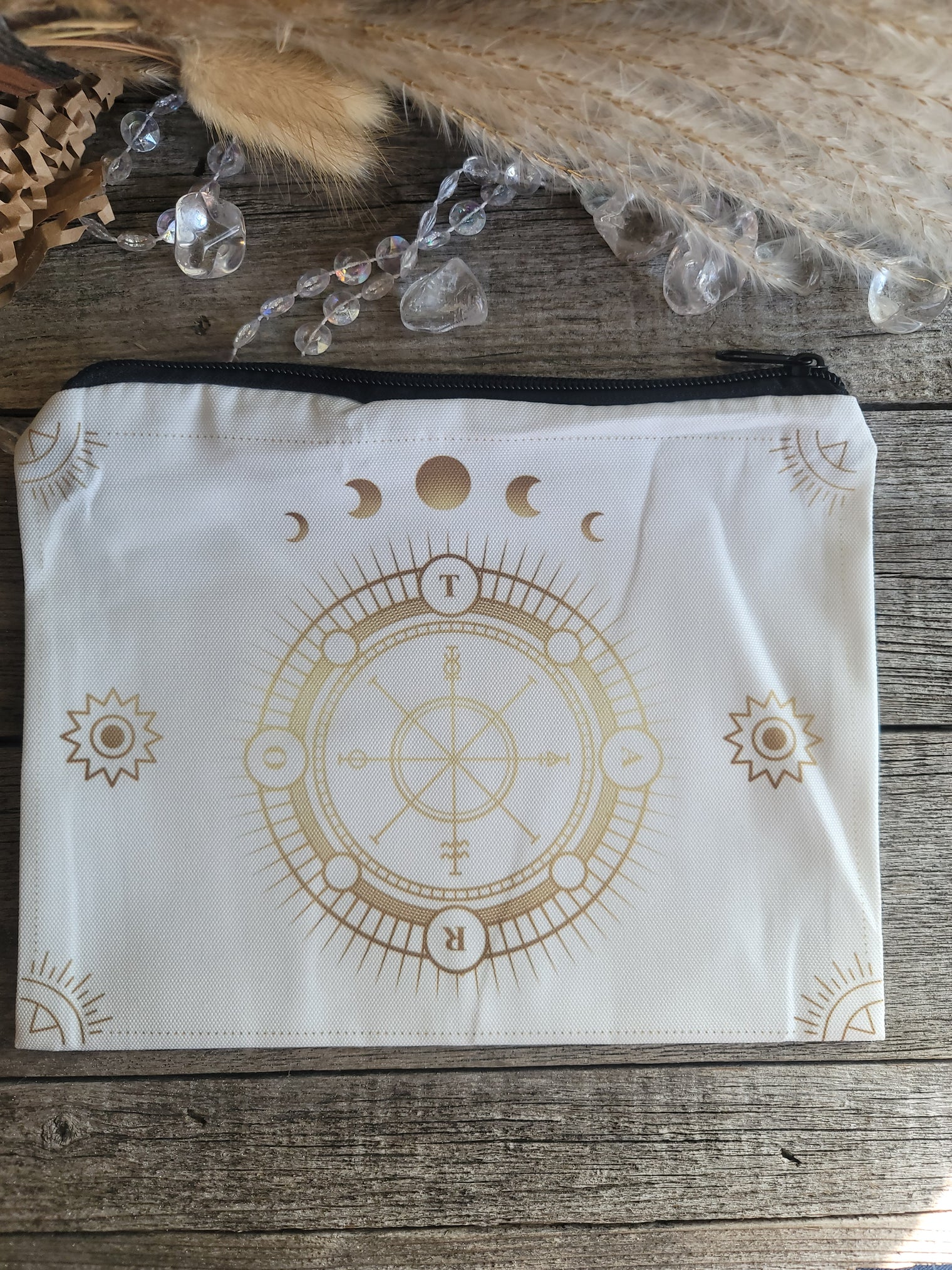 Zippered canvas bag