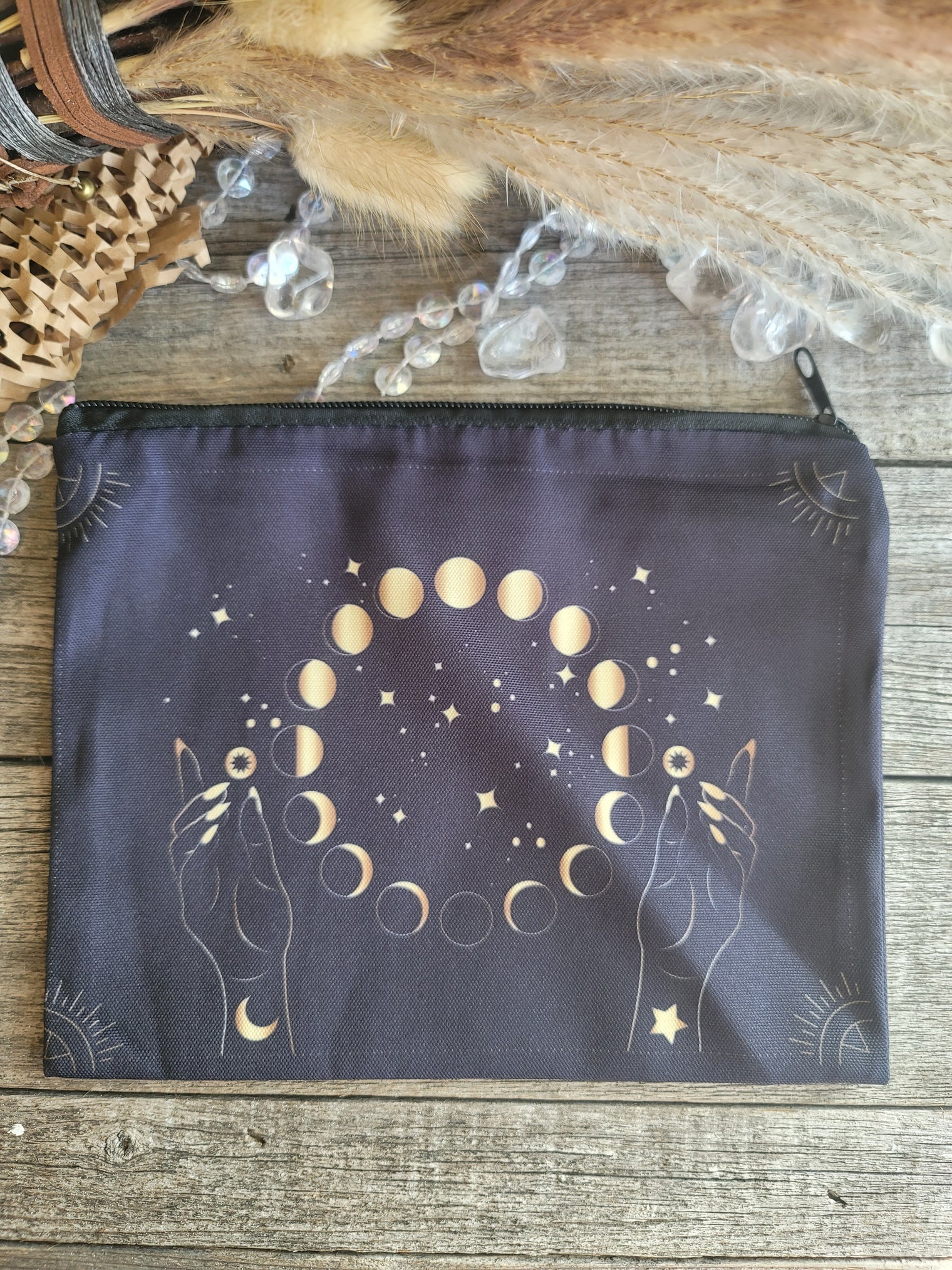 Zippered canvas bag