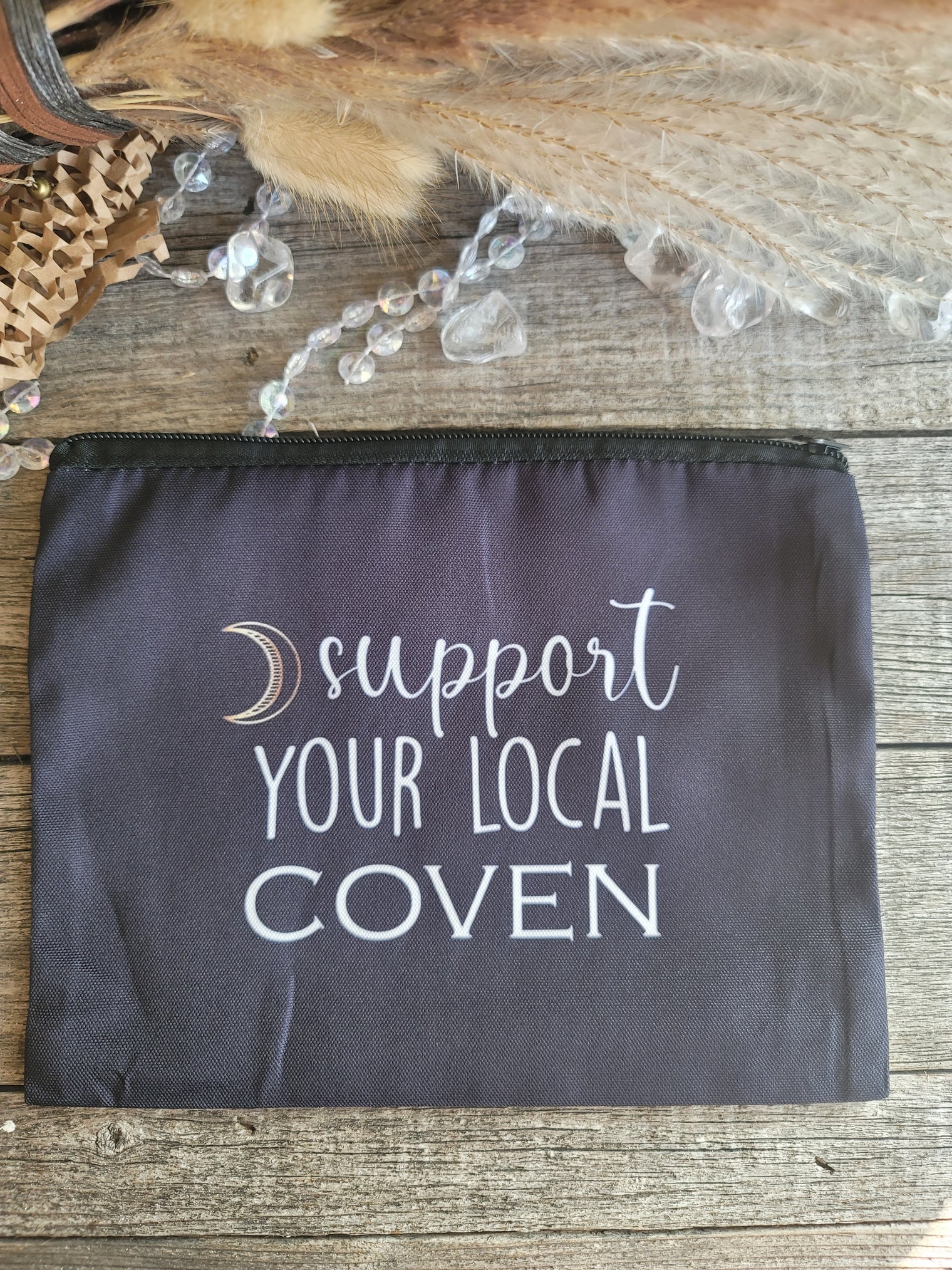 Zippered canvas bag