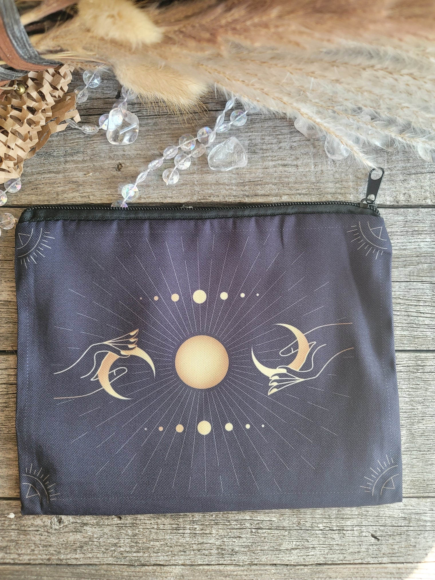 Zippered canvas bag
