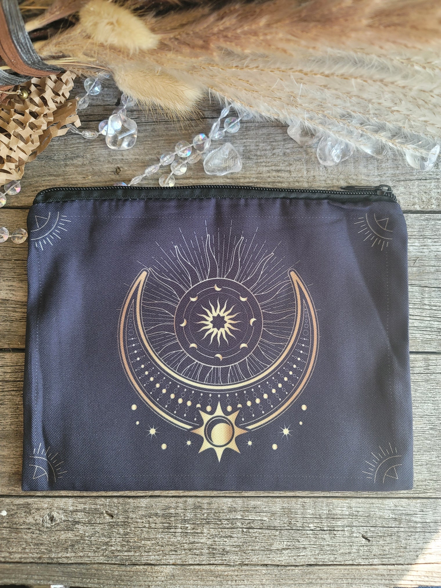 Zippered canvas bag
