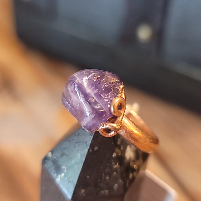 5.5 Amethyst ring - Wild Raven