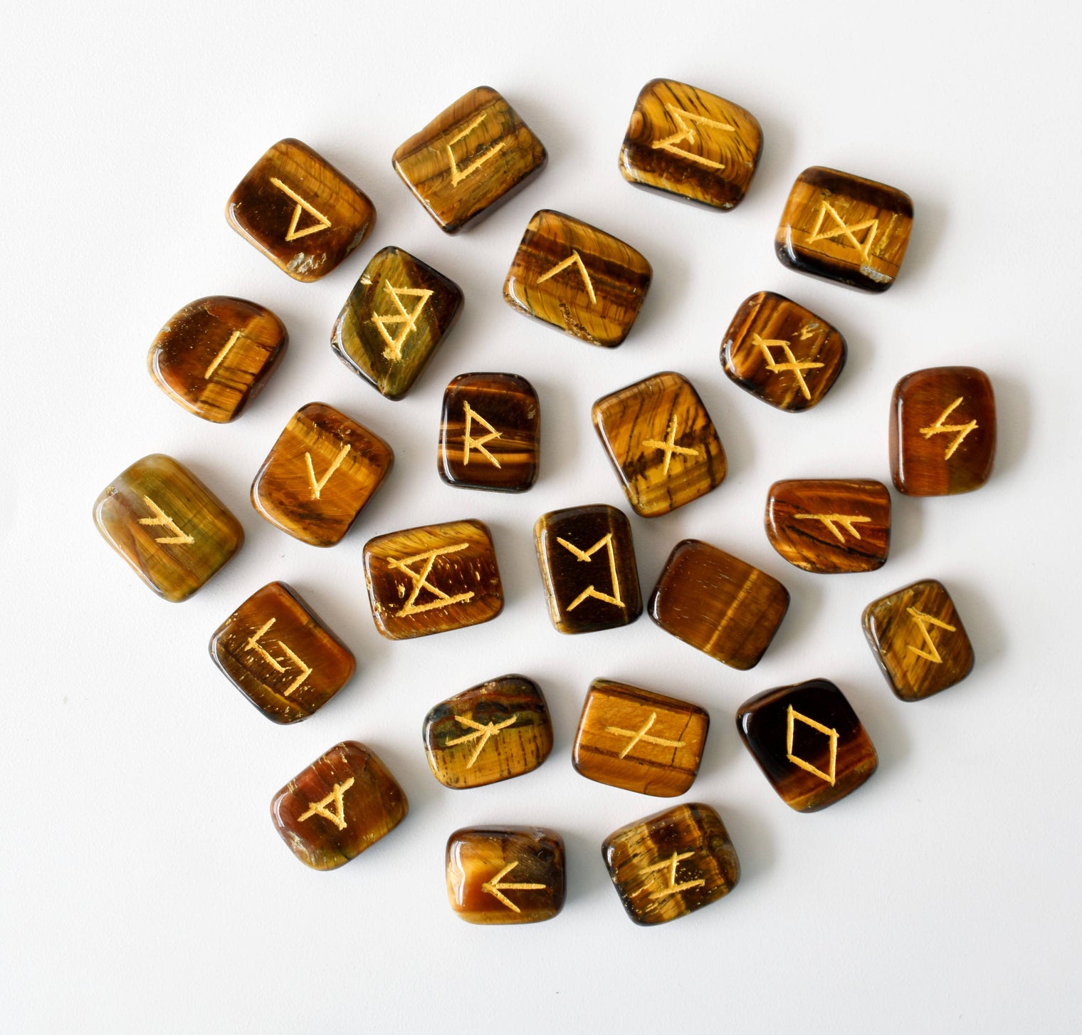 Rune Set - Tiger Eye