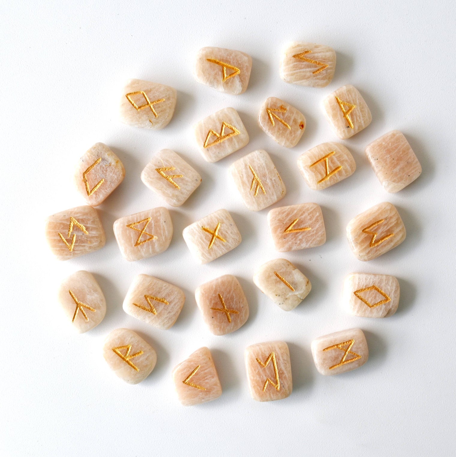 Rune Set - Moonstone