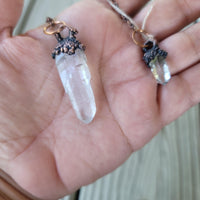 Raw clear Quartz Pendulum - Wild Raven