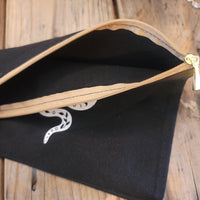 Zippered canvas bag - Wild Raven