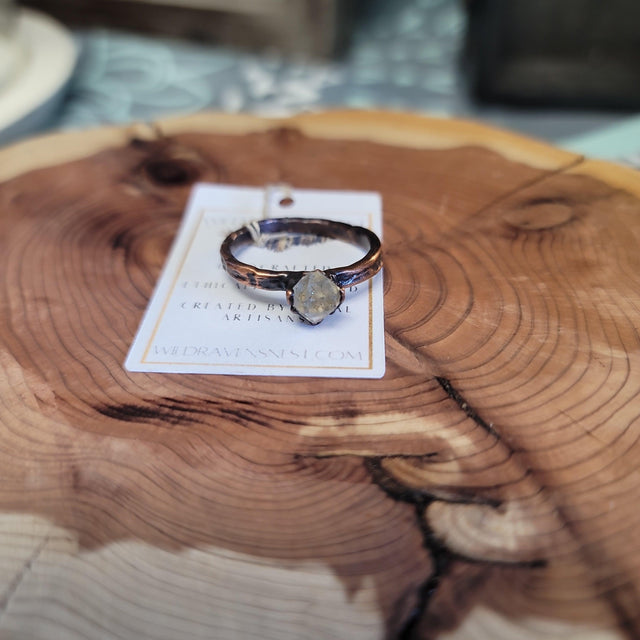 12.5 herkemer diamond UV Ring - Wild Raven