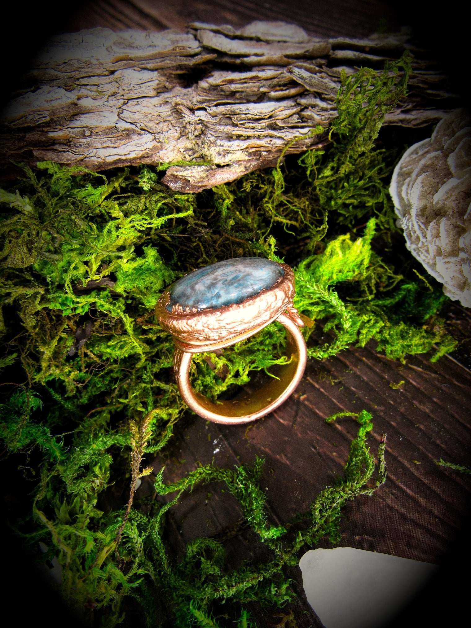 6½ Blue Agate Ring - Wild Raven
